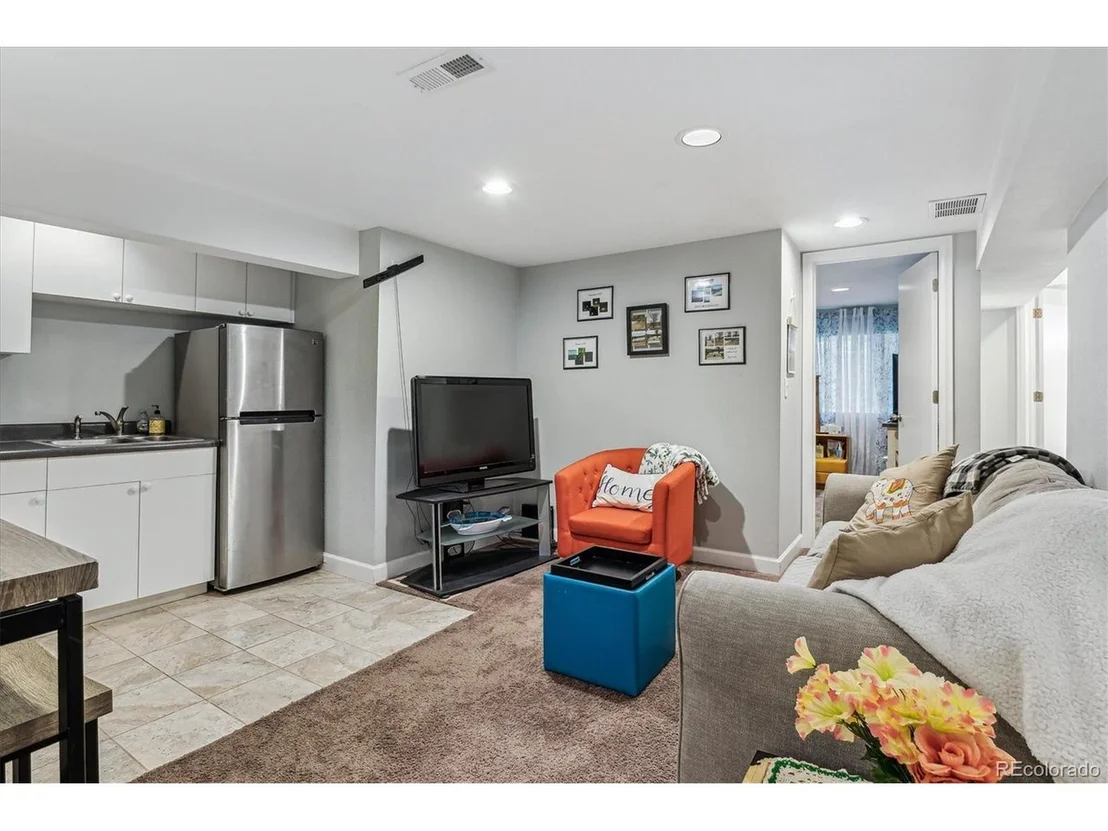 Photo of 13281 Bellaire Cir