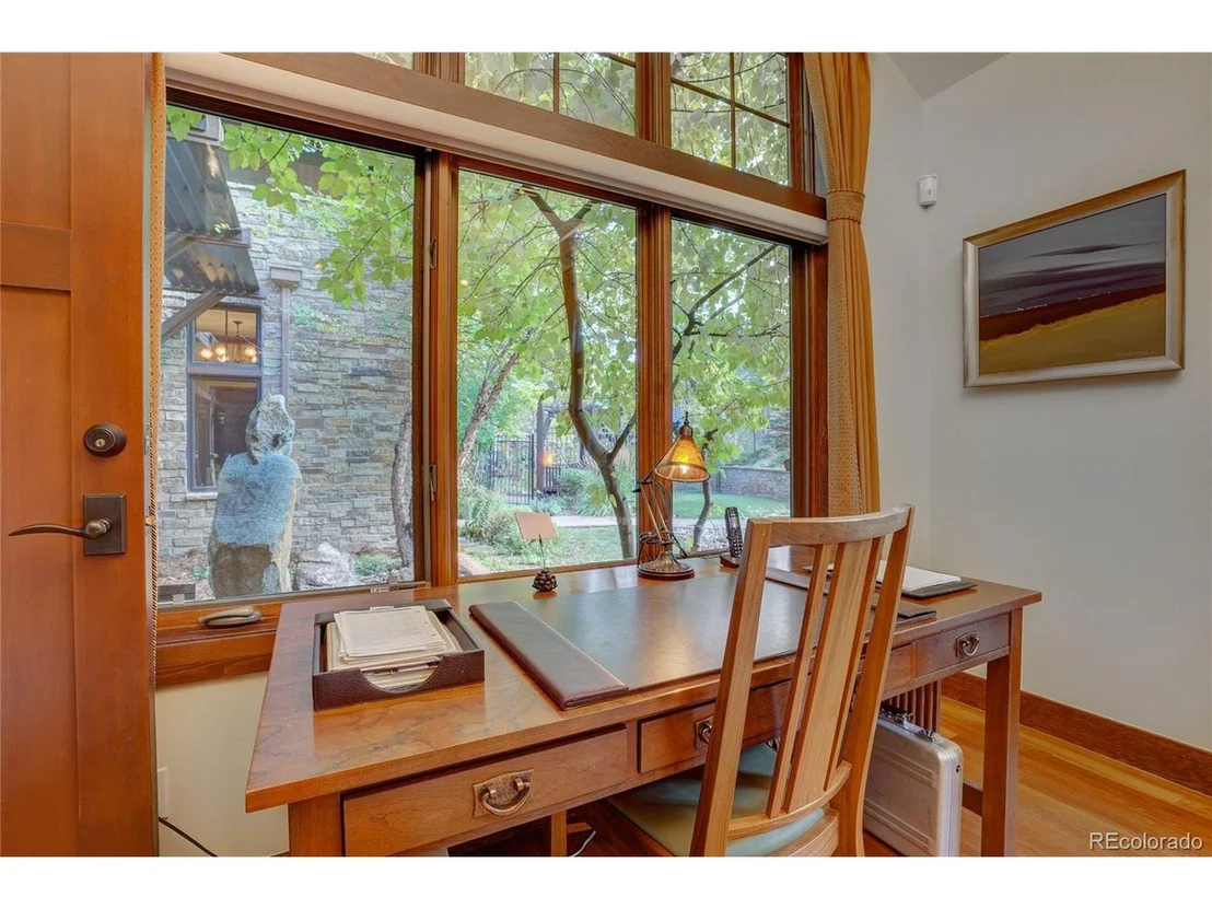 Photo of 25751 Village Cir