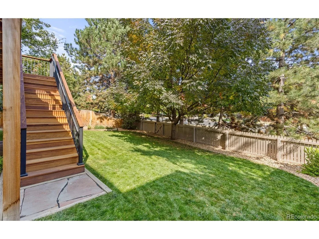 Photo of 592 Spruce Cir
