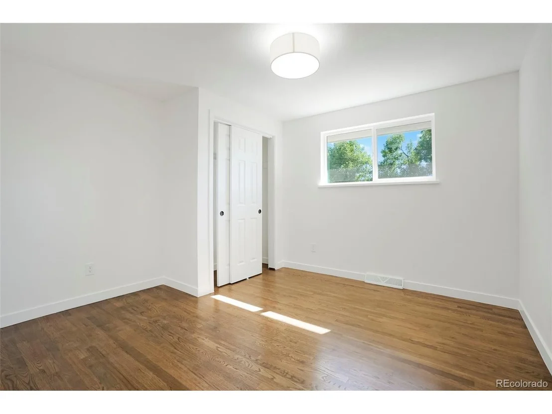 Photo of 710 Deframe St