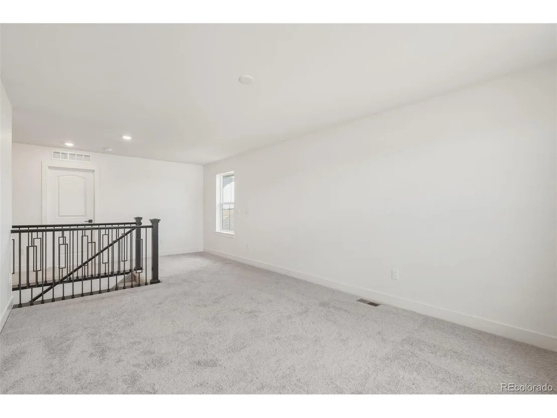 Photo of 1597 Bloom St