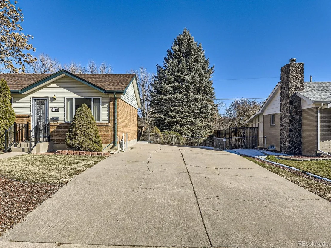 Photo of 11338 Fowler Dr