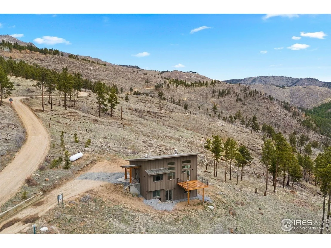 Photo of 450 Melvina Hill Rd