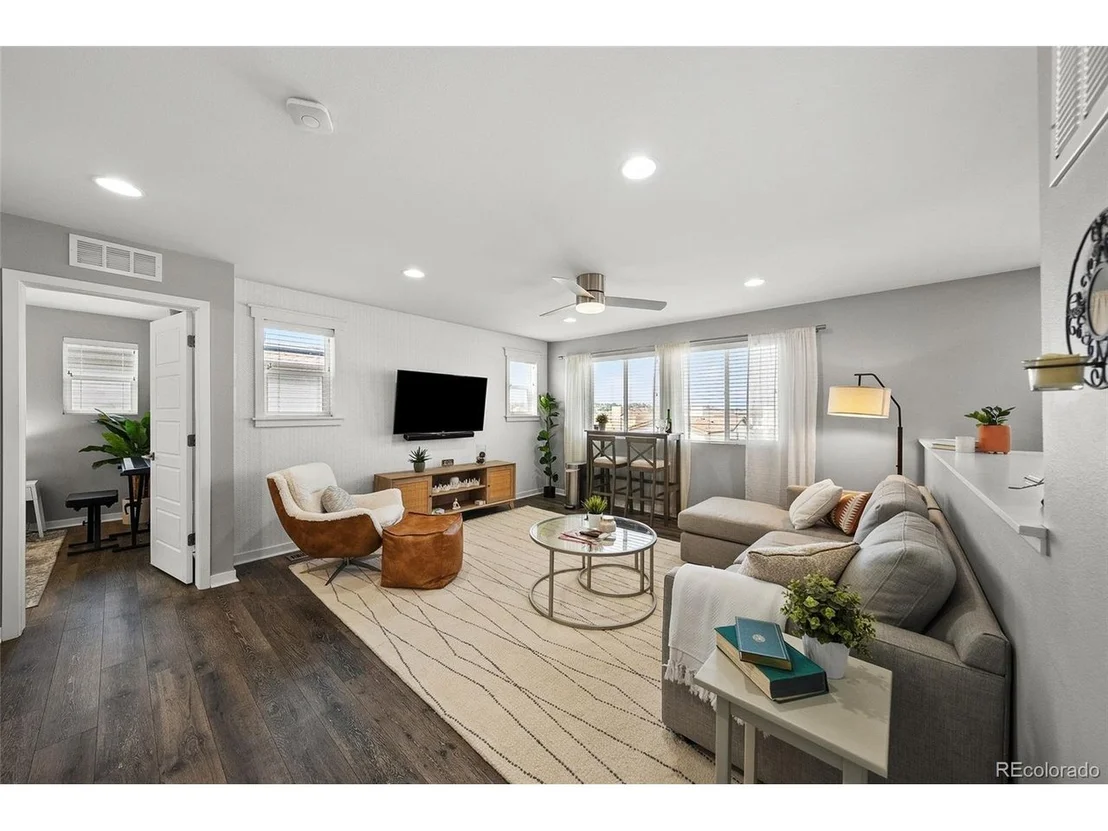 Photo of 3335 Cranston Cir