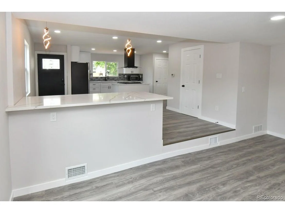 Photo of 1000 N Hooker St