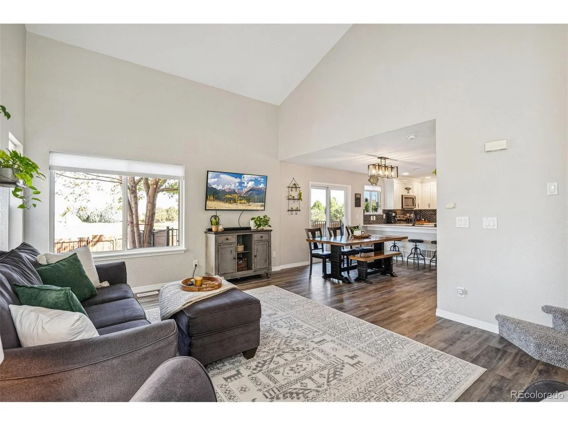 Photo of 10533 Taylor Ave
