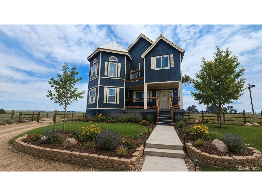 Photo of 7447 County Road U