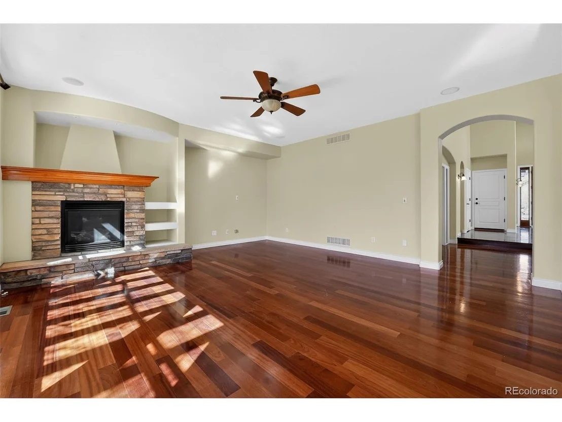 Photo of 15258 W 75th Pl