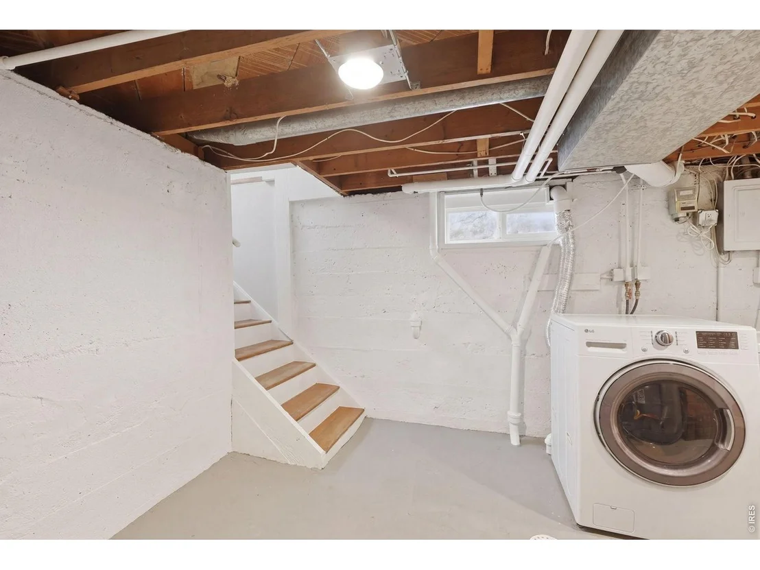 Photo of 3115 Broadway St
