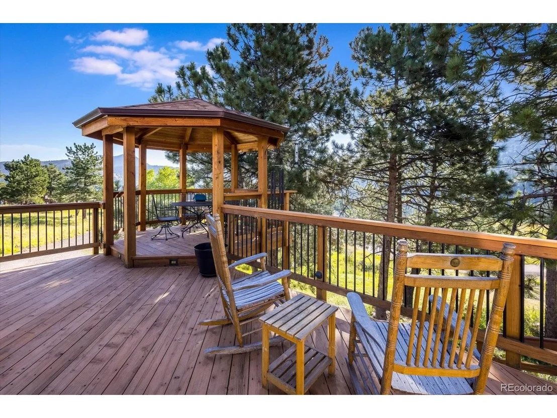 Photo of 11017 Circle Dr