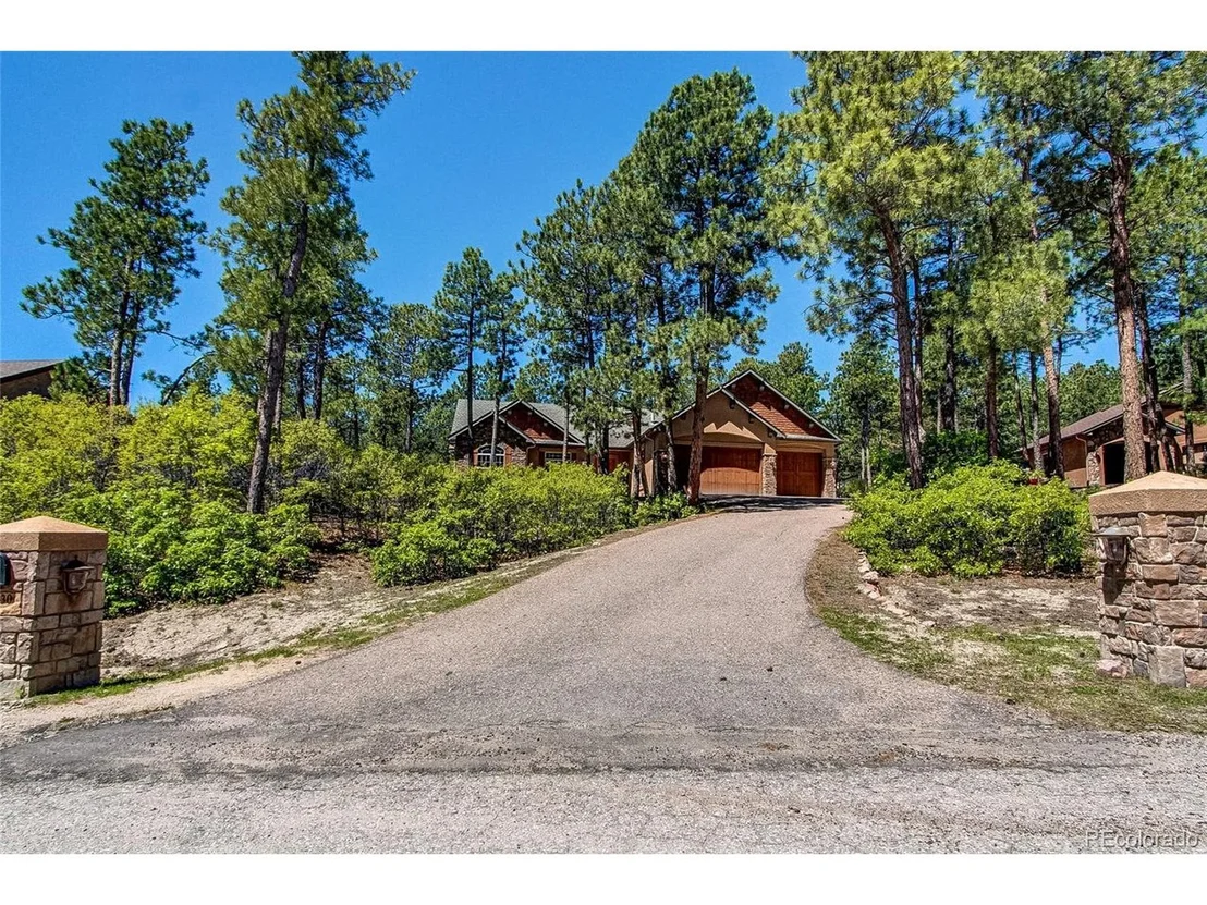 Photo of 17330 Lamplight Dr