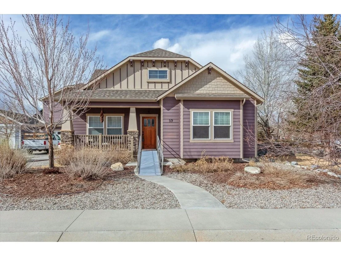 Photo of 39 Trailside Cir