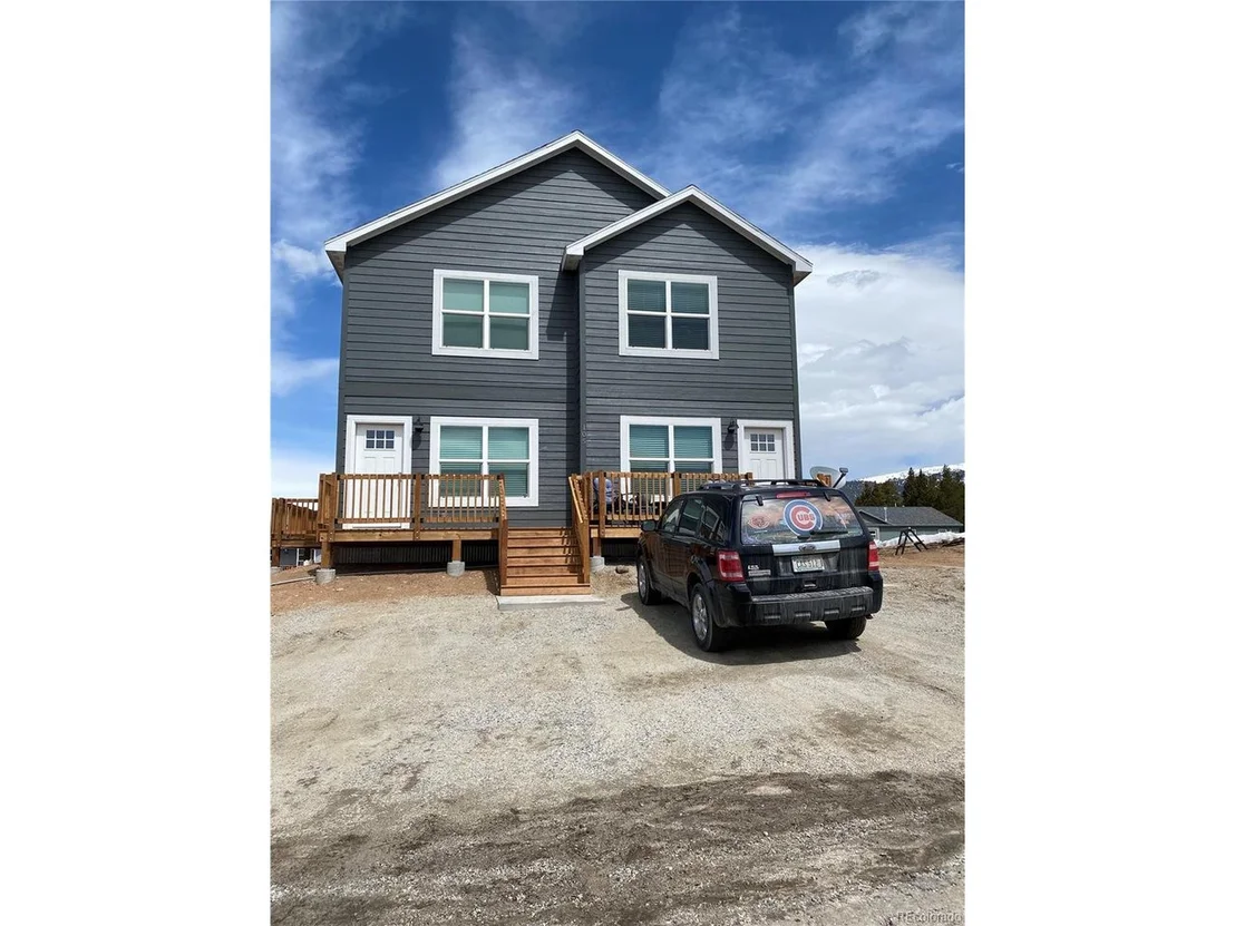 Photo of 121 Brooklyn Cir