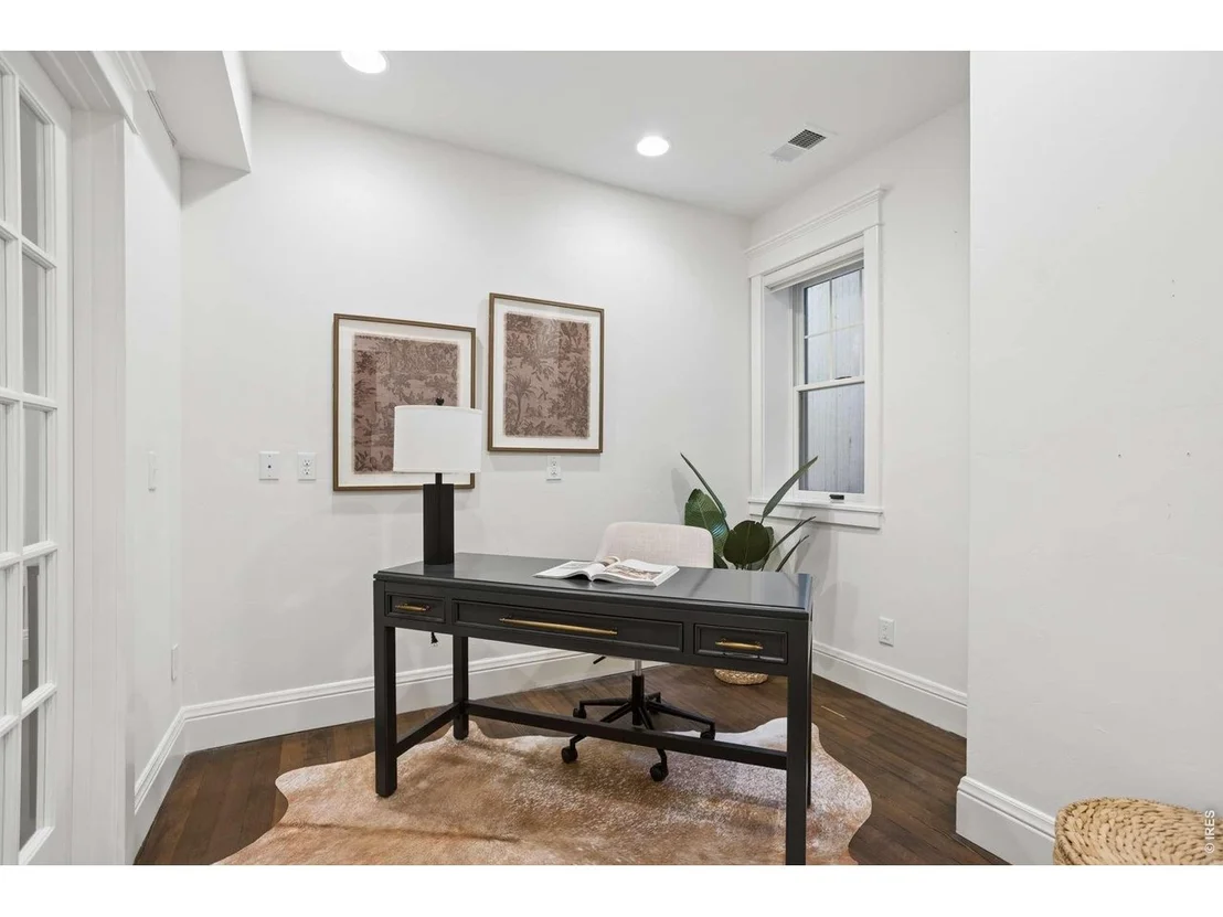 Photo of 512 Marine St