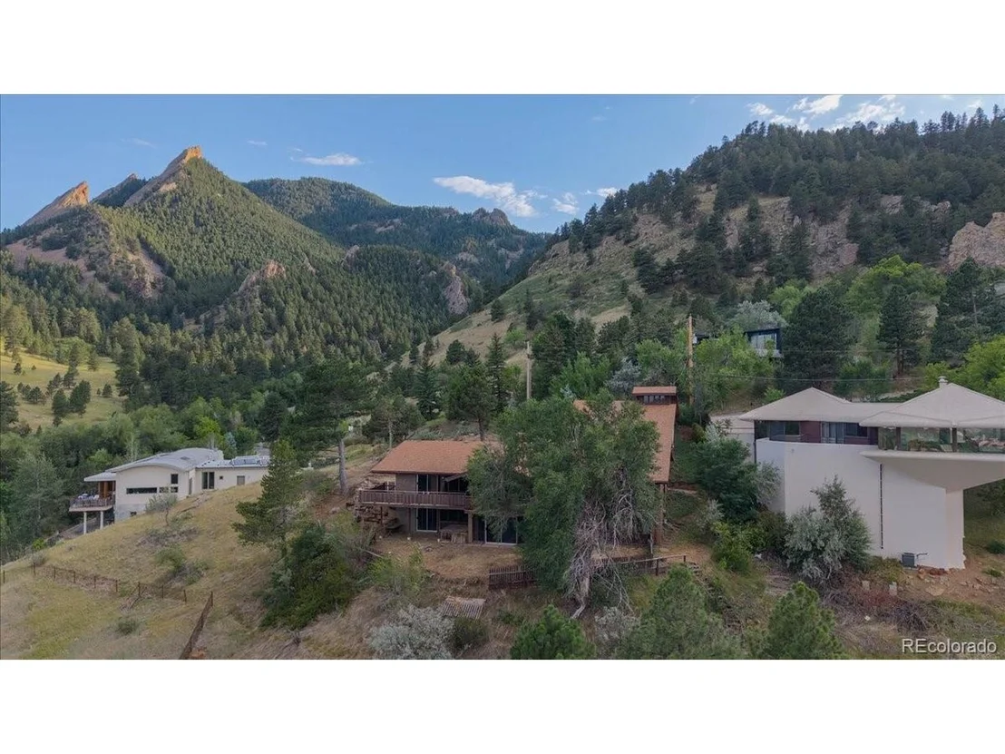 Photo of 740 Flagstaff Rd