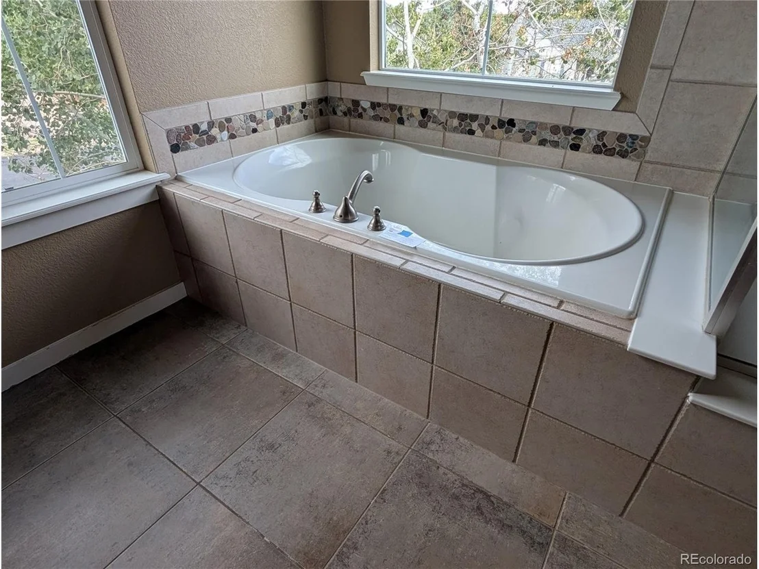 Photo of 4590 Pleasant Valley Cir
