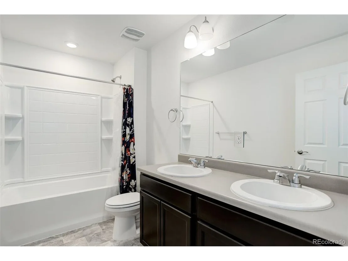 Photo of 5322 Sandy Ridge Ave
