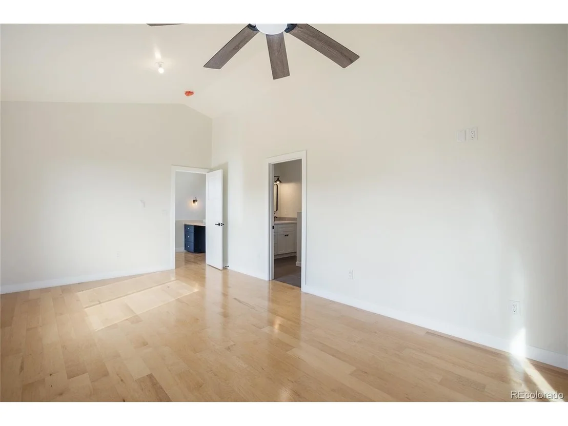 Photo of 142 Hackamore Dr