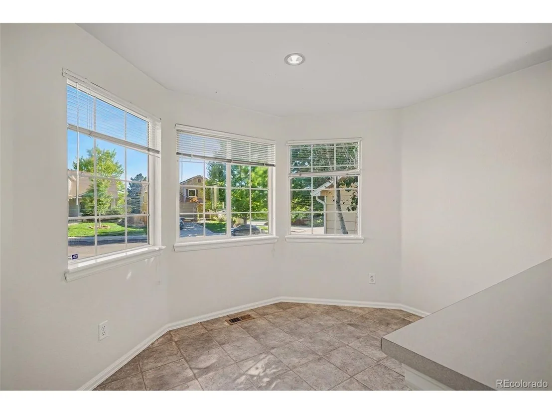 Photo of 23541 Broadmoor Dr