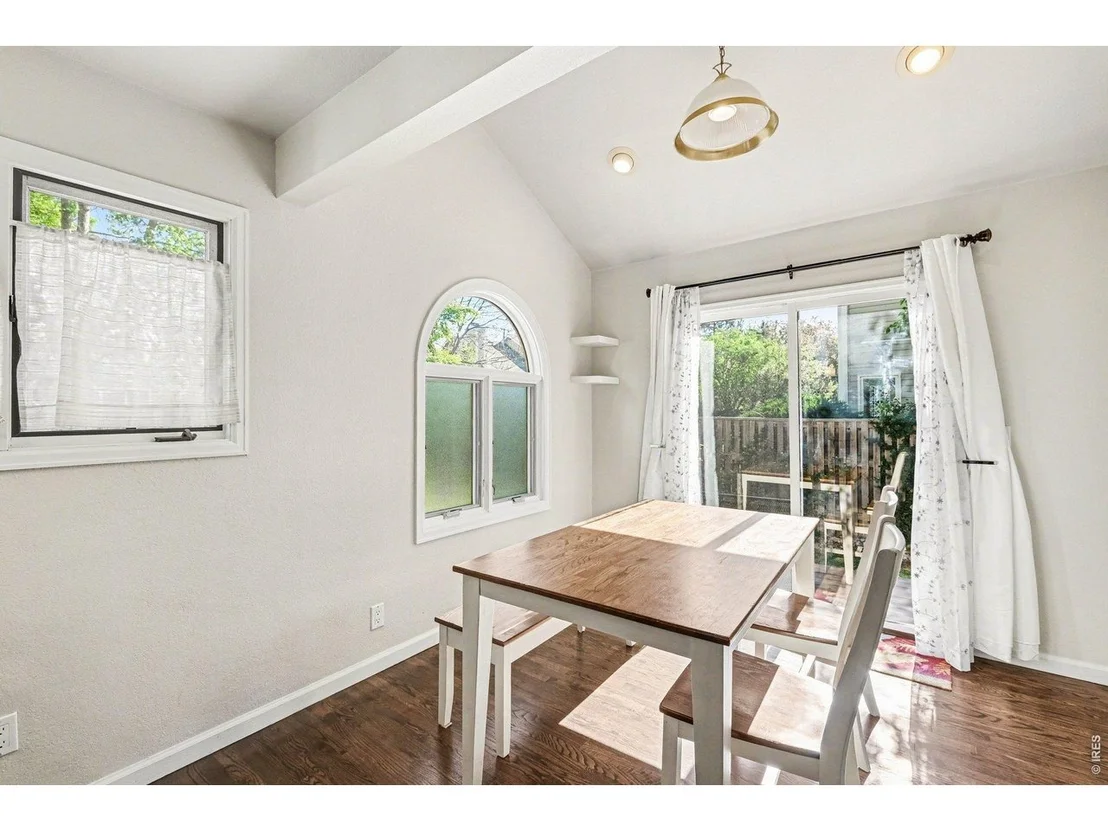 Photo of 1502 River Oak Dr