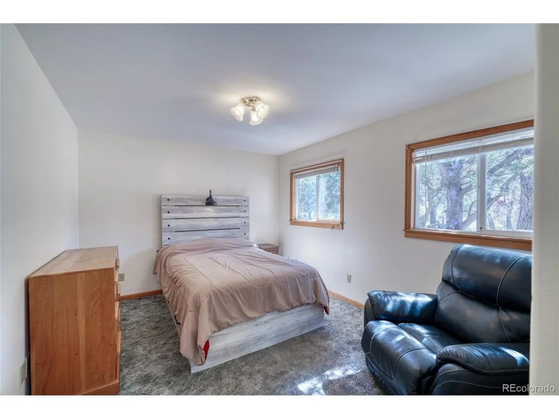 Photo of 128 Pine Edge Dr