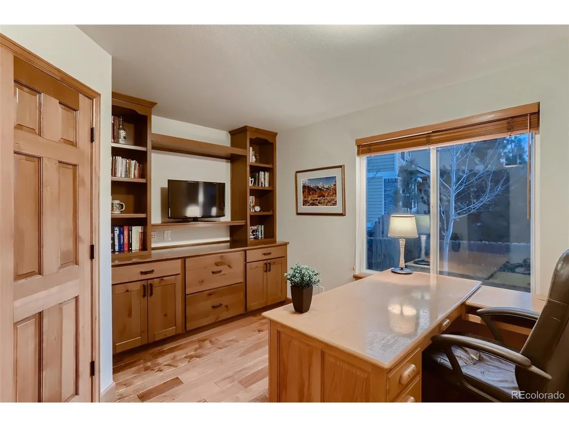 Photo of 5827 Blue Mountain Cir