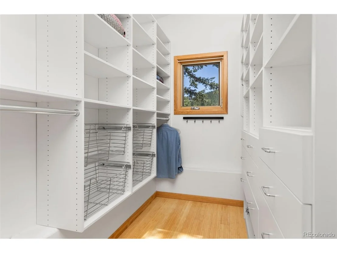 Photo of 84 Albert Dr