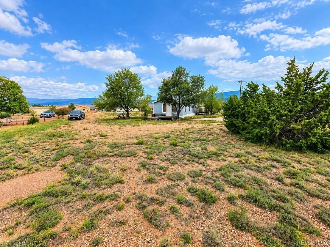 Photo of 33 7th Ave