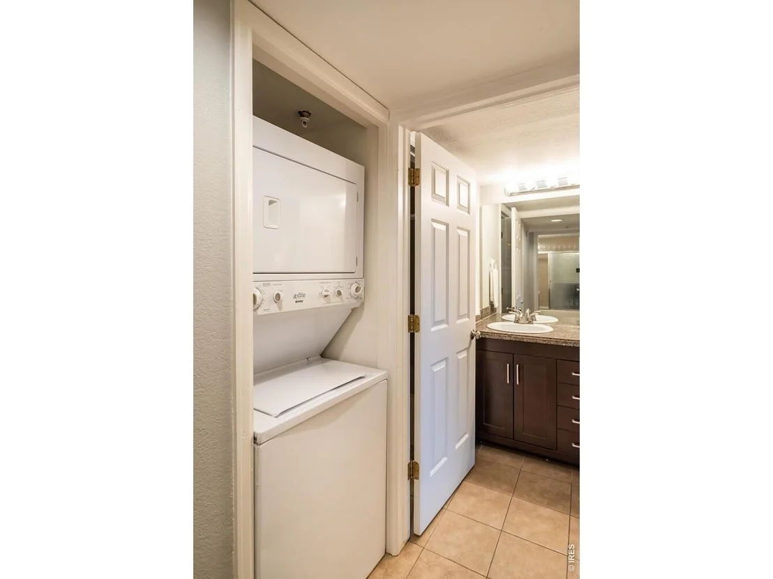 Photo of Unit 103 at 935 Broadway