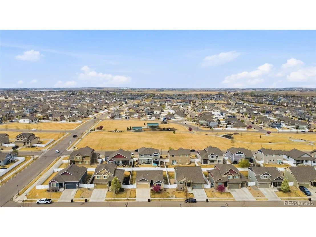 Photo of 627 Gore Range Dr