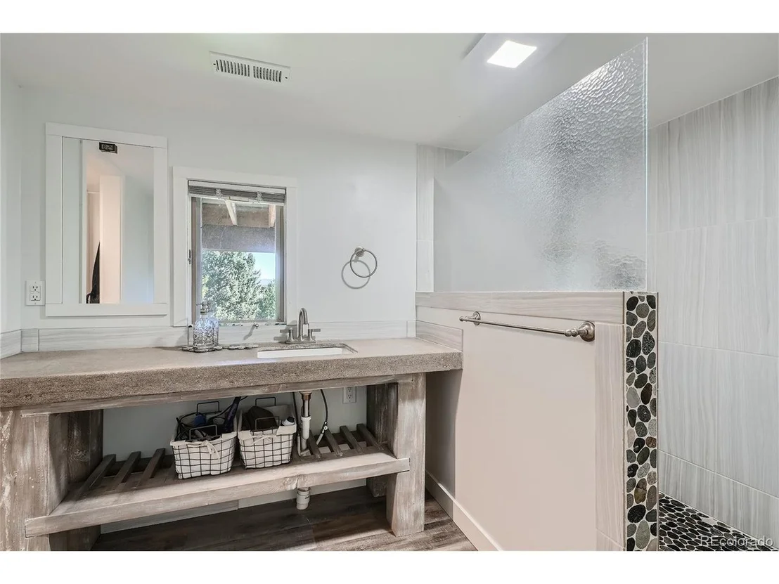 Photo of 51 High View Ln
