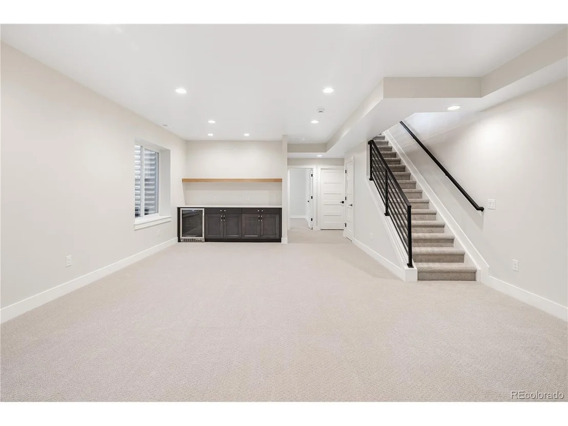 Photo of 2143 N High St