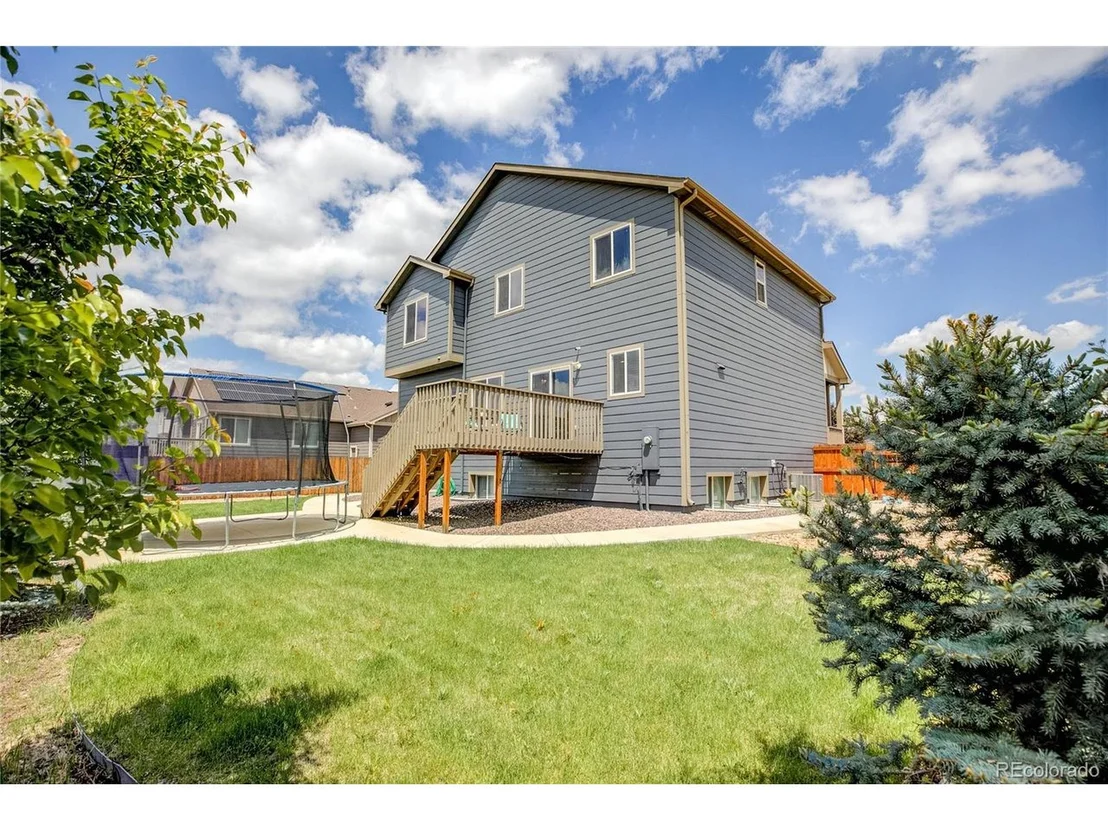 Photo of 669 N 16th Way
