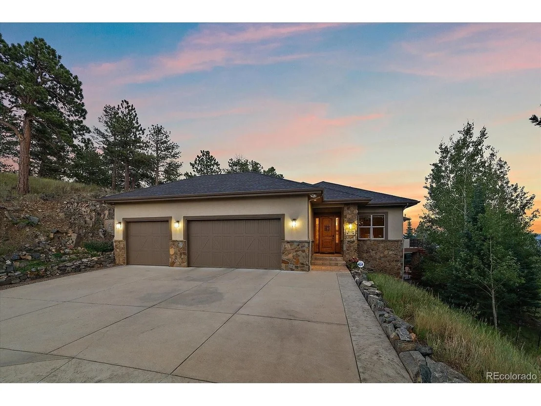 Photo of 1029 Blue Grass Trl