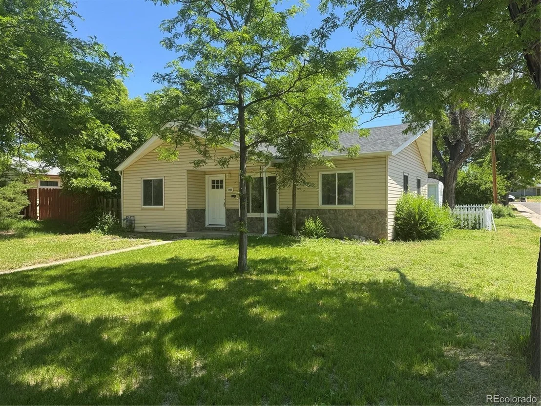 Photo of 1200 Beeler