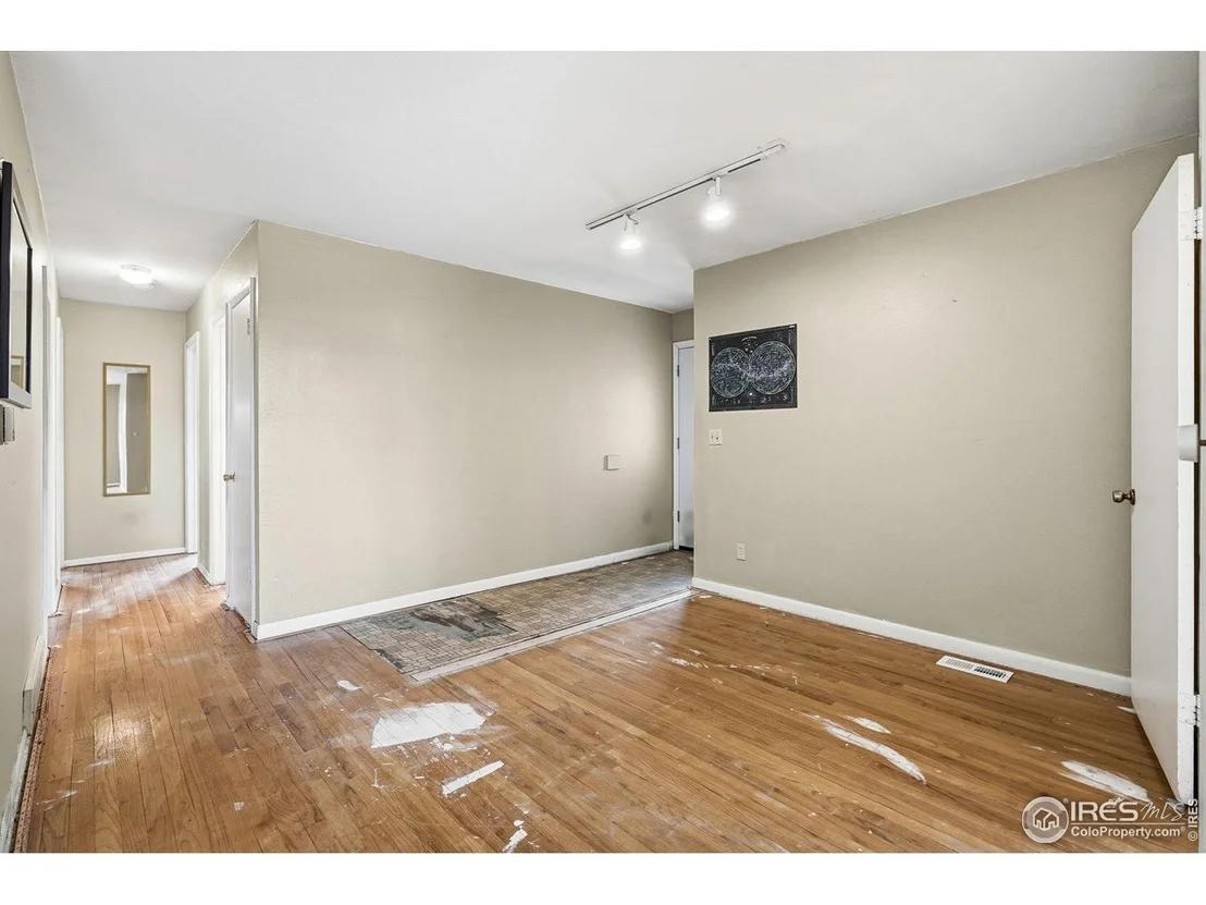 Photo of 4595 Moorhead Ave