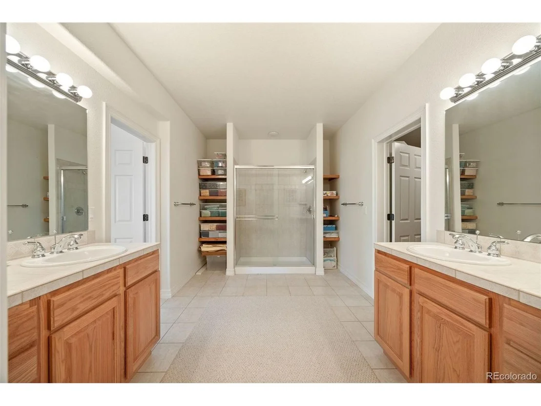 Photo of 17551 Colonial Park Dr
