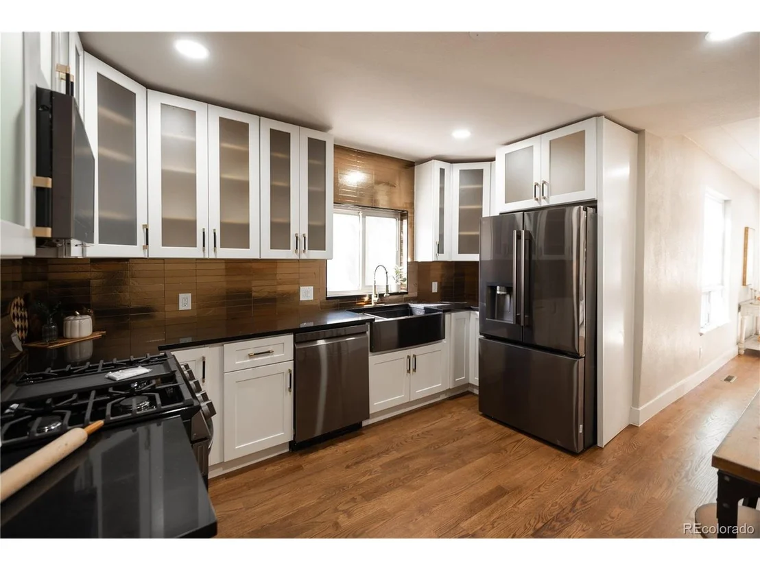 Photo of 4116 Bryant St