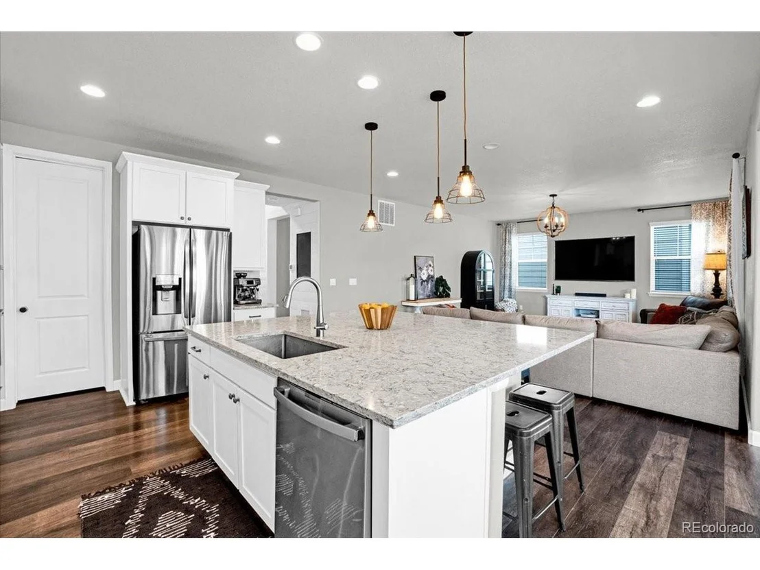 Photo of 970 White Leaf Cir