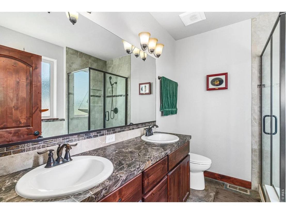 Photo of 84 Turnberry Dr