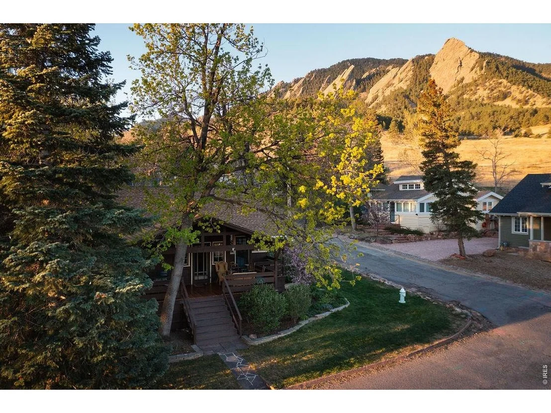 Photo of 114 Chautauqua Park