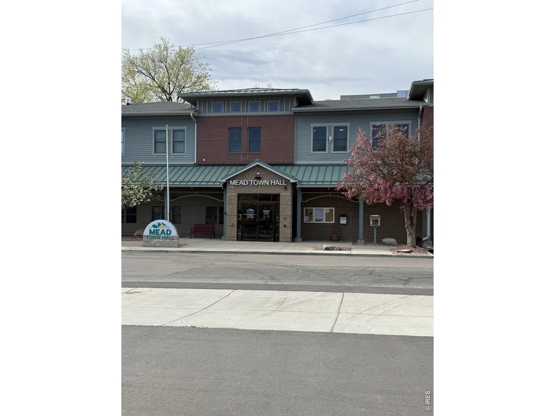Photo of 214 3rd St