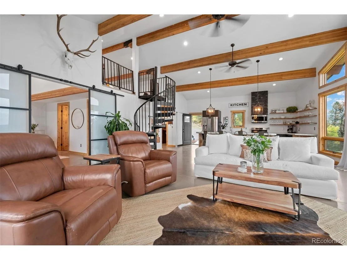 Photo of 150 Summit Dr