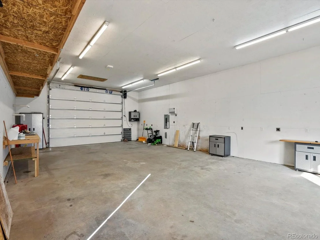 Photo of 49220 W Antelope Dr