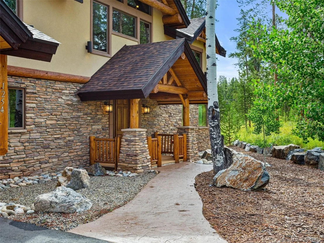 Photo of 1254 Sunset Drive