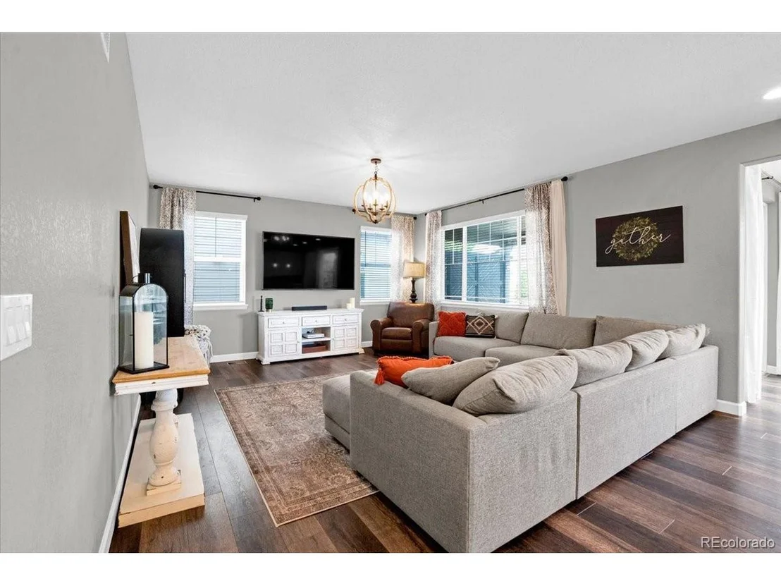 Photo of 970 White Leaf Cir