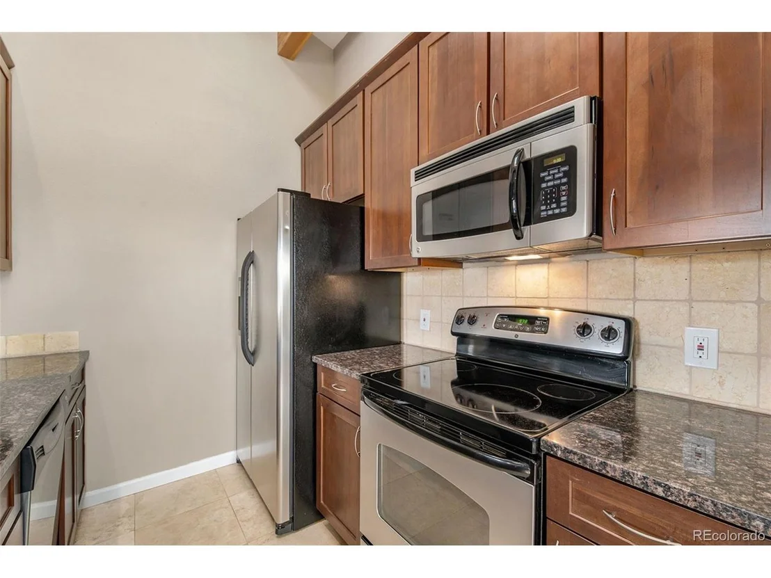 Photo of Unit 301 at 4990 Meredith Way