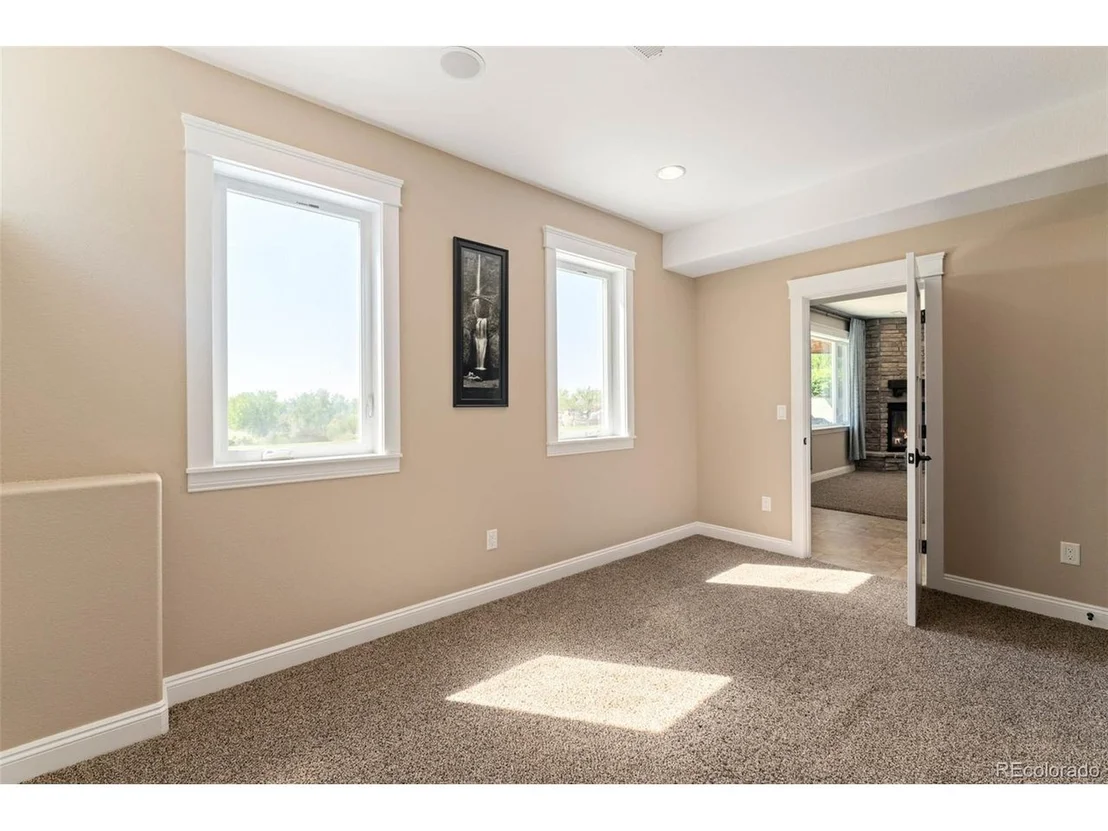 Photo of 12648 Waterside Ln