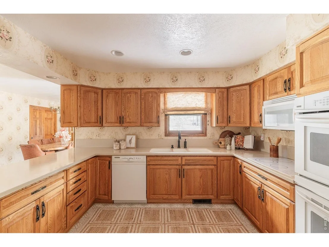 Photo of 6686 Apache Ct