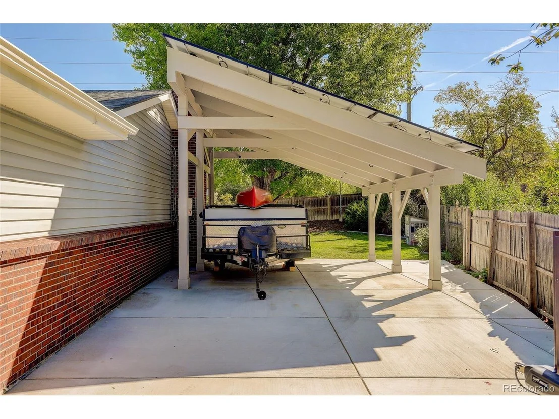 Photo of 8878 E Easter Ave